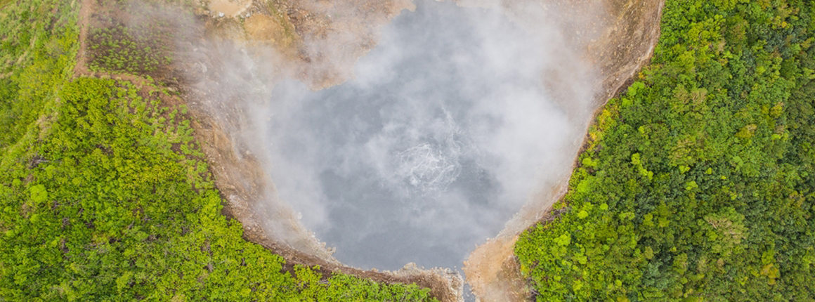 Boiling lake - Dominica Cable Car